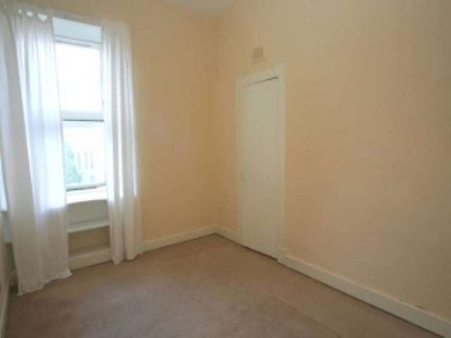  Image of 1 bedroom Flat to rent in Dumbarton Road Glasgow G11 at Partick  Glasgow, G11 6UN