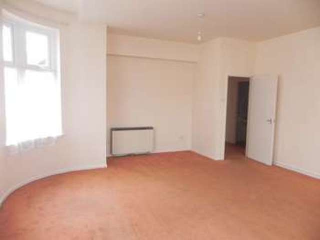  Image of 1 bedroom Flat to rent in Queen Street Kidderminster DY10 at Queen Street  Kidderminster, DY10 2NJ