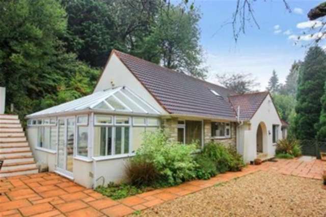  Image of 5 bedroom Detached house to rent in Sandy Way Bournemouth BH10 at Bournemouth, BH10 7DL