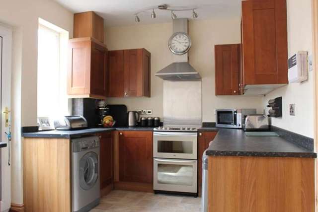 Image of 2 bedroom Terraced house for sale in Balmoral Avenue Hull HU6 at Balmoral Avenue  Hull, HU6 7UD