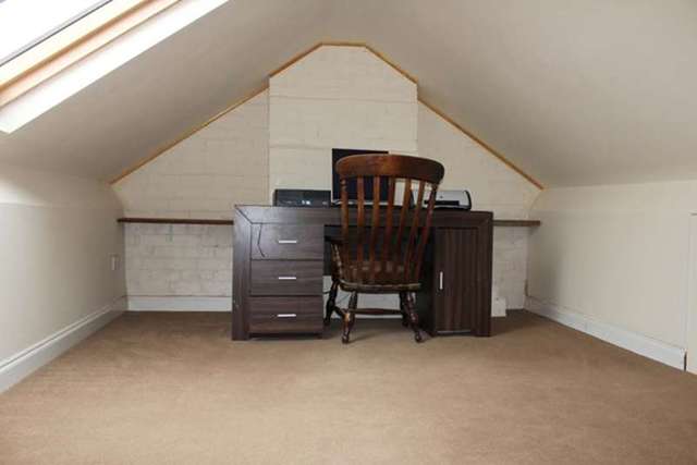  Image of 2 bedroom Terraced house for sale in Balmoral Avenue Hull HU6 at Balmoral Avenue  Hull, HU6 7UD