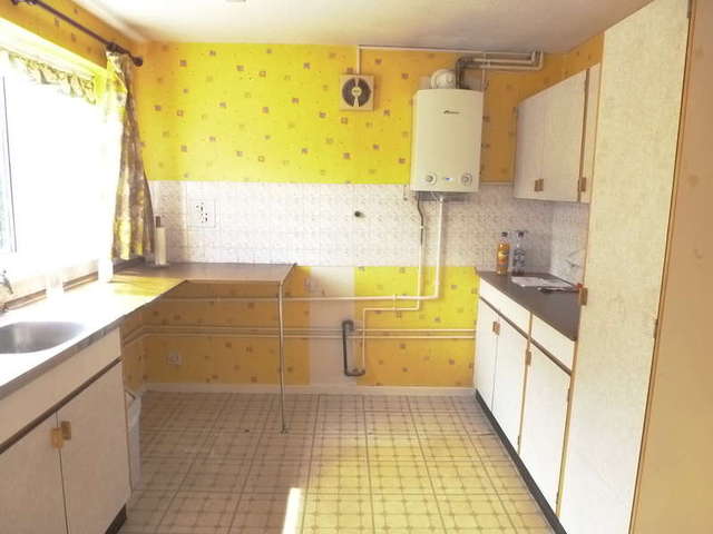  Image of 2 bedroom Semi-Detached house for sale in Nightingale Road Selsdon South Croydon CR2 at South Croydon Selsdon, CR2 8PT