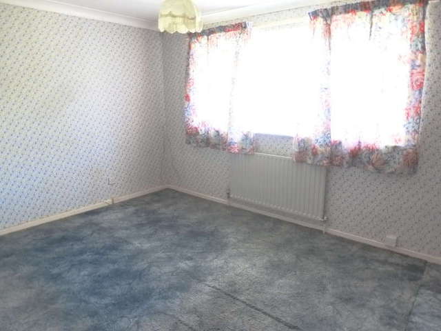  Image of 2 bedroom Semi-Detached house for sale in Nightingale Road Selsdon South Croydon CR2 at South Croydon Selsdon, CR2 8PT