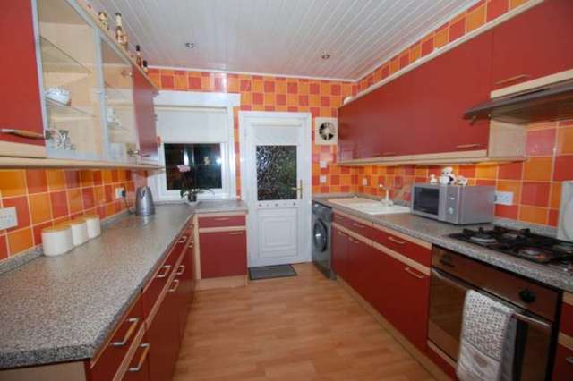  Image of 3 bedroom Flat for sale in Moulin Circus Glasgow G52 at 60 Moulin Circus  Glasgow, G52 3LD