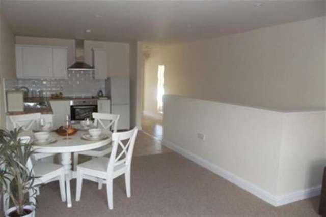  Image of 1 bedroom Flat to rent in New Barn Street London E13 at London, E13 8JZ