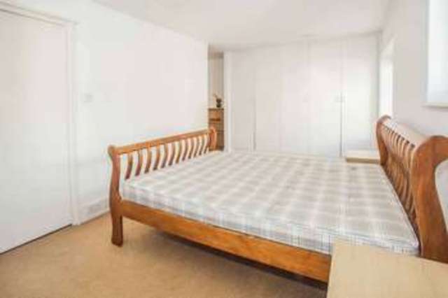  Image of 2 bedroom Property to rent in Horselydown Lane London SE1 at Horselydown Lane  London, SE1 2LJ