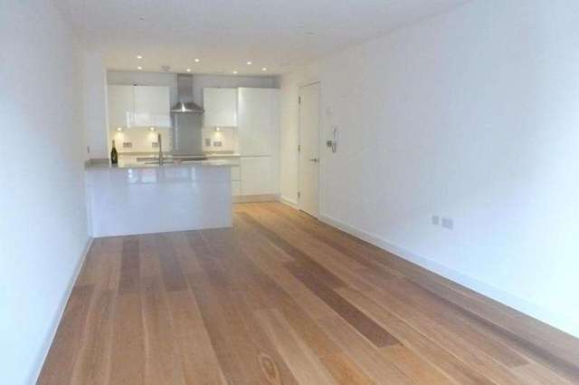 Image of 2 bedroom Flat to rent in Ocean Way Ocean Village Southampton SO14 at Ocean Village Southampton Northam, SO14 3LJ