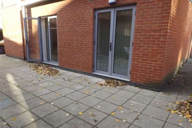  Image of 2 bedroom Flat to rent in Millwright Street Leeds LS2 at Leeds, LS2 7QP