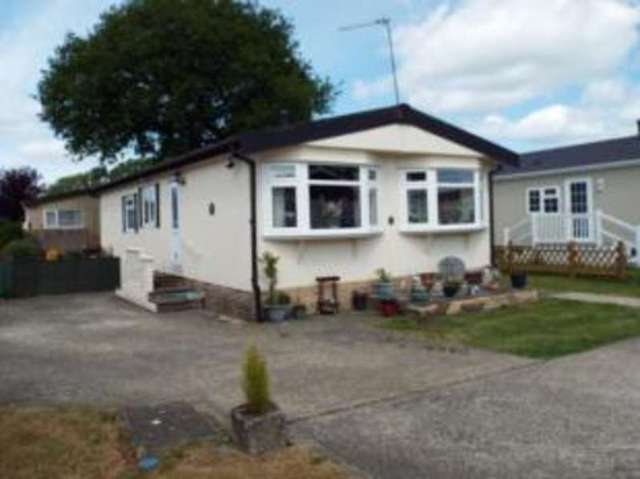  Image of 3 bedroom Detached house for sale in Aldingbourne Park Hook Lane Aldingbourne Chichester PO20 at Hook Lane Aldingbourne Woodgate, PO20 3YR