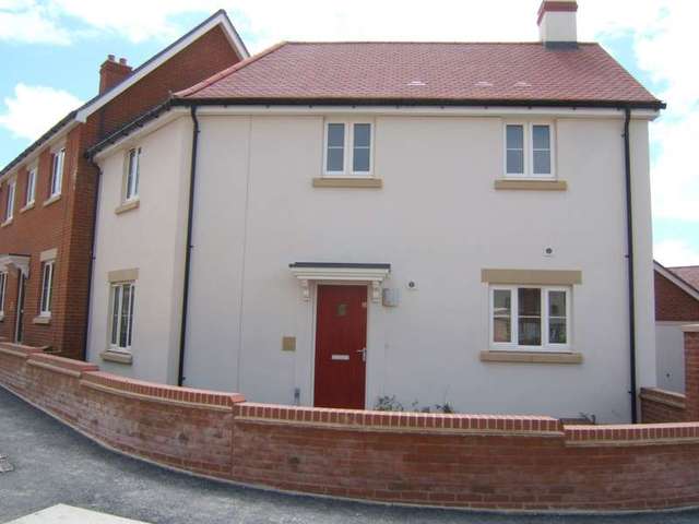  Image of 3 bedroom Semi-Detached house to rent in Dunford Close Amesbury Salisbury SP4 at Archers Gate  Amesbury, SP4 7FX