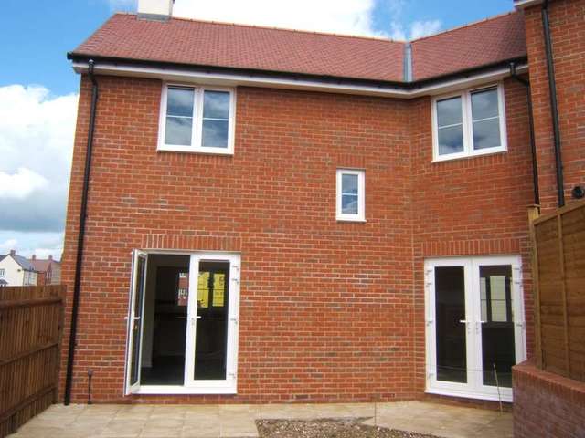  Image of 3 bedroom Semi-Detached house to rent in Dunford Close Amesbury Salisbury SP4 at Archers Gate  Amesbury, SP4 7FX