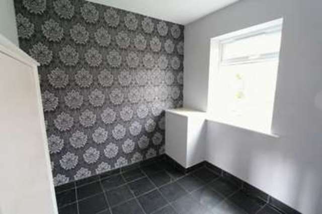  Image of 2 bedroom Terraced house to rent in Amethyst Road Hull HU9 at Amethyst Road  Hull, HU9 4DJ