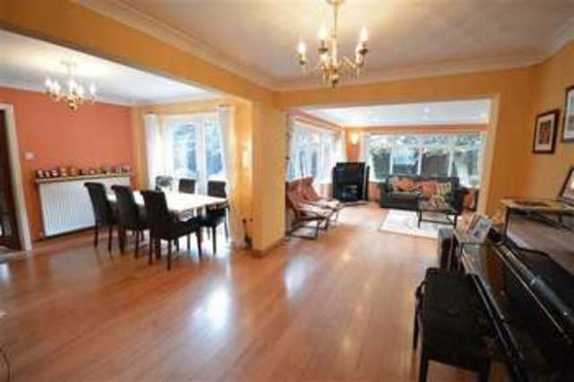  Image of 5 bedroom Detached house for sale in Appletree Close Allerton Liverpool L18 at Appletree Close Allerton Liverpool, L18 9XN
