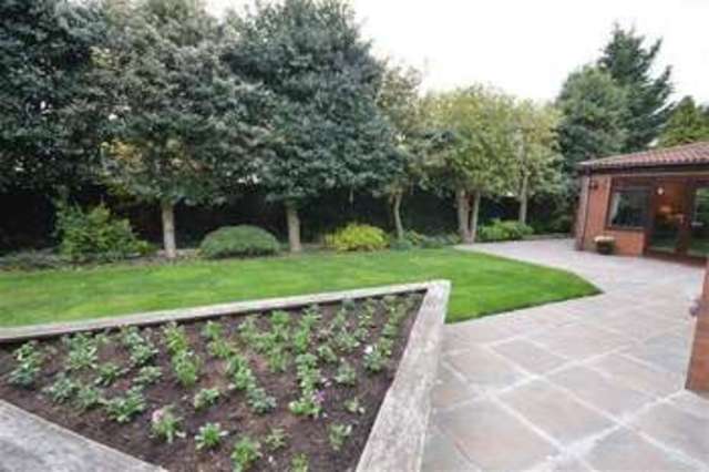  Image of 5 bedroom Detached house for sale in Appletree Close Allerton Liverpool L18 at Appletree Close Allerton Liverpool, L18 9XN