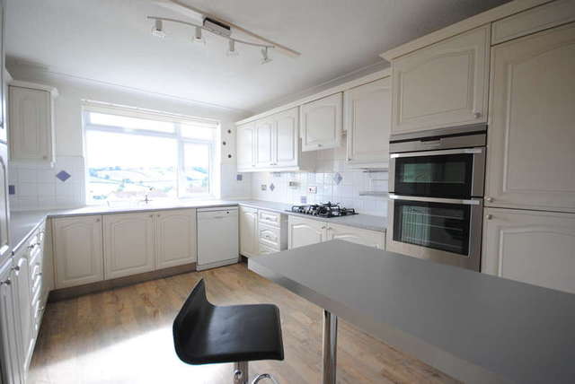  Image of 4 bedroom Detached house for sale in Cavendish Close Dawlish EX7 at Dawlish, EX7 9ED