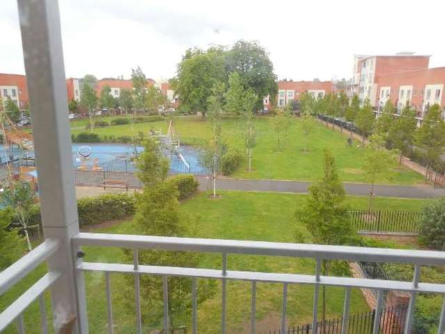  Image of 2 bedroom Flat for sale in Battle Square Reading RG30 at Ashdown House  Reading, RG30 1AX