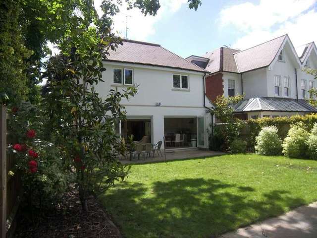  Image of 5 bedroom Detached house to rent in Ashley Road Thames Ditton KT7 at Ashley Road  Thames Ditton, KT7 0NJ