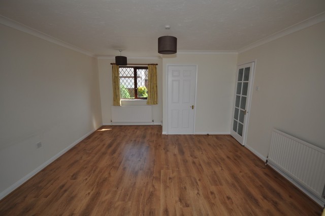 Image of 2 bedroom Detached house to rent in Atherton Close Shalford Guildford GU4 at Shalford  Guildford, GU4 8HZ