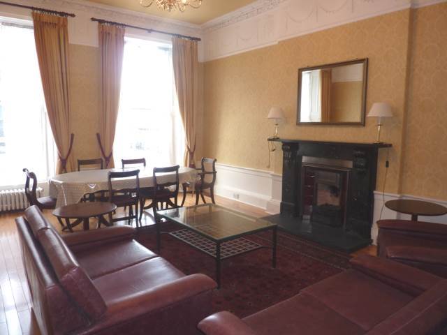  Image of 3 bedroom Flat to rent in Atholl Place Edinburgh EH3 at West End Edinburgh Edinburgh, EH3 8HP