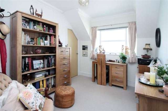  Image of 2 bedroom Apartment for sale in Harsfold Close Rustington Littlehampton BN16 at Harsfold Close Rustington Rustington, BN16 2QL