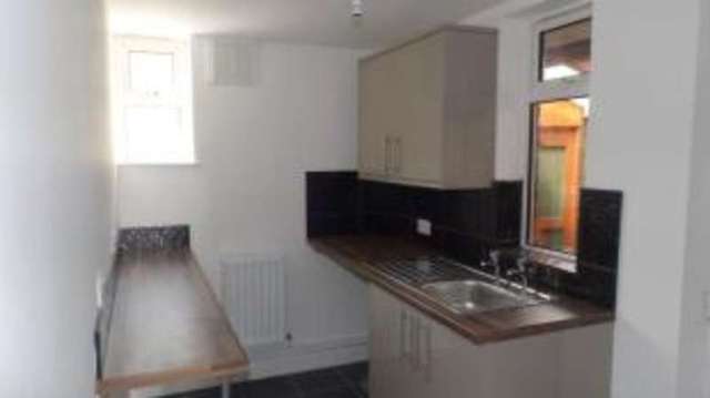  Image of 3 bedroom Semi-Detached house for sale in Baggaley Crescent Mansfield NG19 at Mansfield Nottinghamshire Mansfield Woodhouse, NG19 7DS