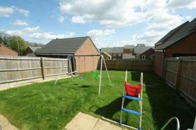  Image of 4 bedroom Detached house to rent in Bailey Drive Mapperley Nottingham NG3 at Bailey Drive Mapperley Nottingham, NG3 5US