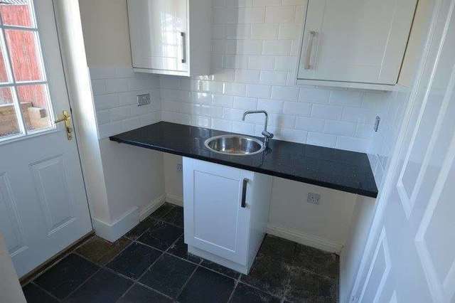  Image of 4 bedroom Property to rent in Balaams Wood Drive Northfield Birmingham B31 at Balaams Wood Drive Northfield Birmingham, B31 5HF
