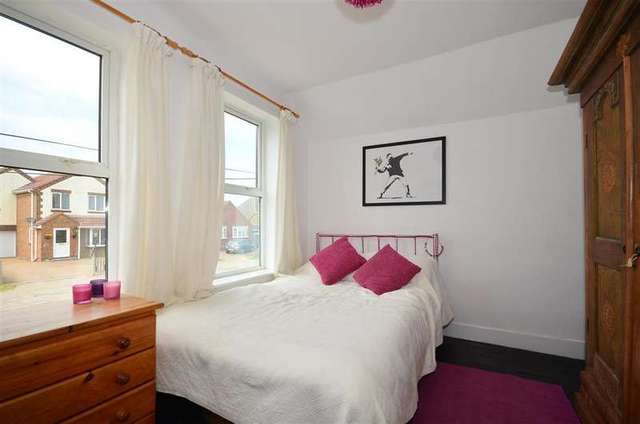 Image of 4 bedroom Detached house for sale in Baldwin Road Minster on Sea Sheerness ME12 at Minster On Sea Sheerness Sheerness, ME12 2SJ