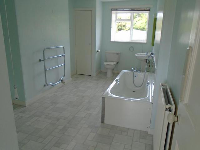  Image of 4 bedroom Detached house to rent in Inchture Perth PH14 at Inchture Dundee Dundee, PH14 9SH