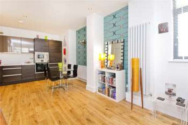  Image of 1 bedroom Flat for sale in Balmes Road London N1 at London  Essex Road, N1 5EY