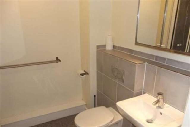  Image of Studio flat to rent in Canons Way Bristol BS1 at Bristol, BS1 5LN