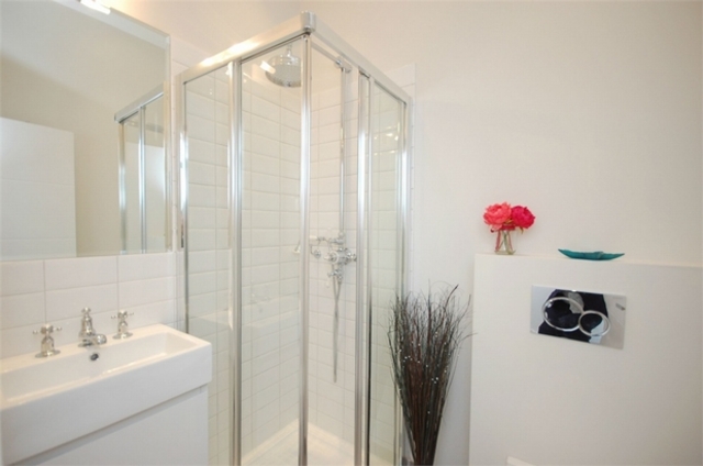  Image of 2 bedroom Flat to rent in High Street London NW10 at 6 High Street Harlesden Harlesden, NW10 4LT