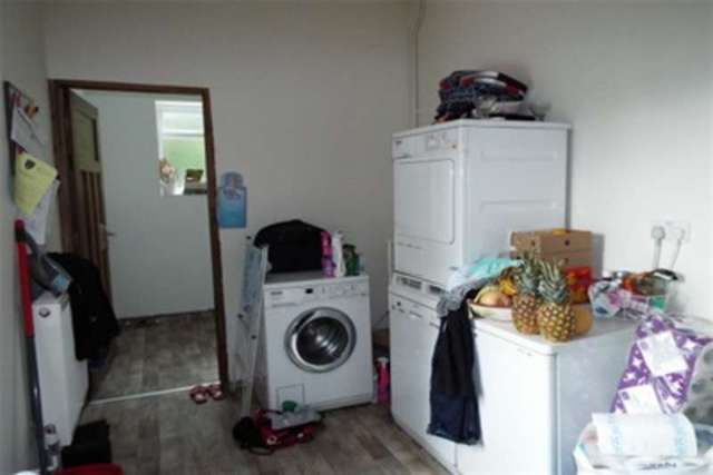  Image of 4 bedroom Detached house to rent in Bankart Avenue Leicester LE2 at Leicester, LE2 2DB