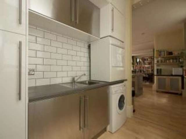  Image of 2 bedroom Flat for sale in Barker Gate Nottingham NG1 at Nottingham Nottinghamshire Nottingham, NG1 1JS