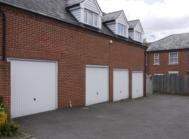  Image of 2 bedroom Detached house to rent in Barton Mill Road Canterbury CT1 at Canterbury, CT1 1BP