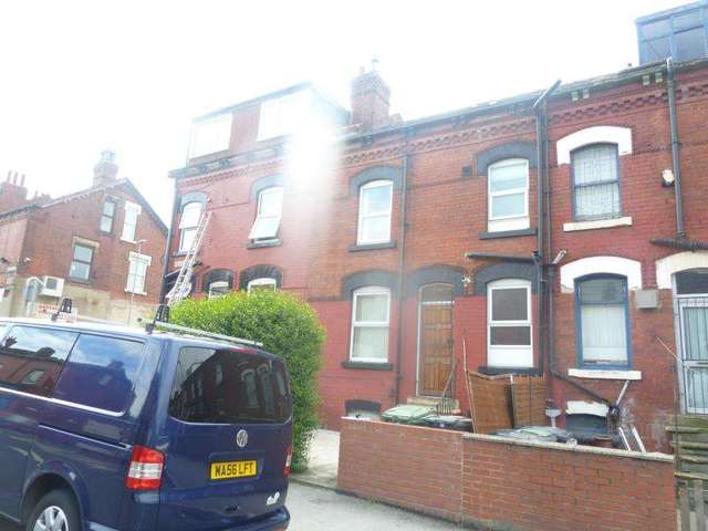  Image of 2 bedroom Detached house for sale in Bayswater Road Leeds LS8 at Leeds, LS8 5NW