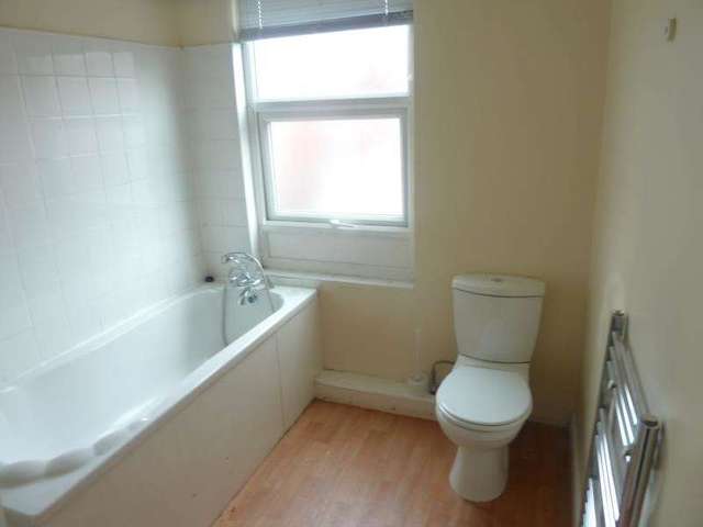  Image of 2 bedroom Detached house for sale in Bayswater Road Leeds LS8 at Leeds, LS8 5NW