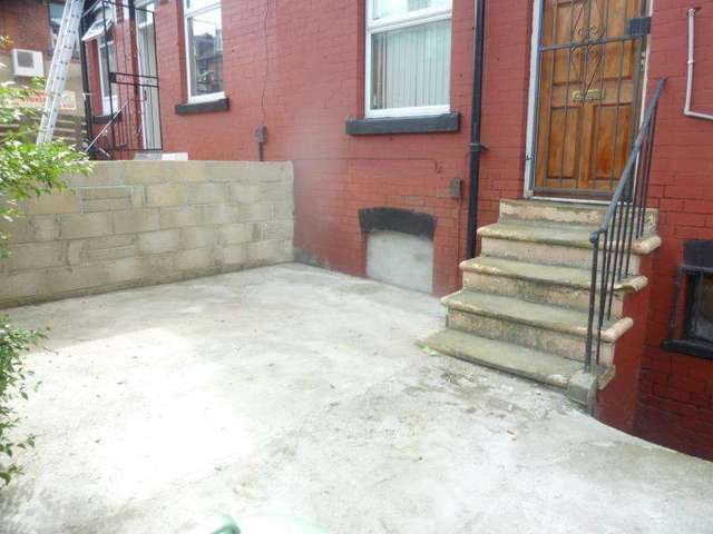  Image of 2 bedroom Detached house for sale in Bayswater Road Leeds LS8 at Leeds, LS8 5NW