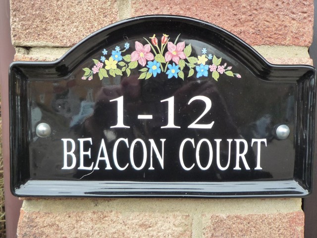  Image of Studio flat to rent in Beacon Court Manor Fields Horsham RH13 at Manor Fields  Horsham, RH13 6SN