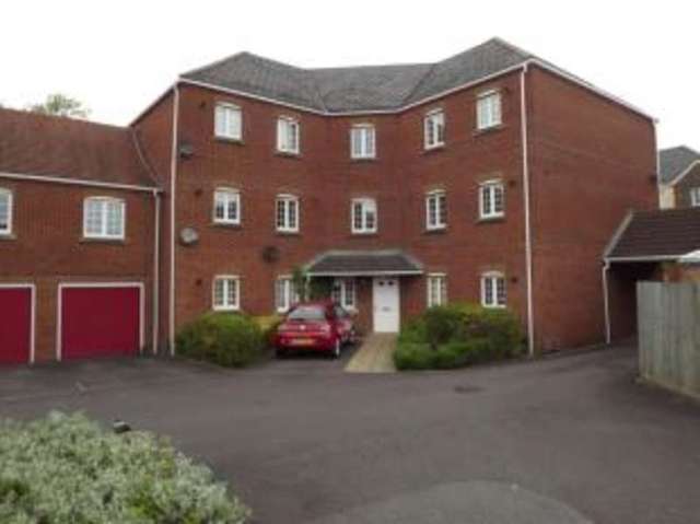  Image of 2 bedroom Flat for sale in Wedderburn Avenue Beggarwood Basingstoke RG22 at Beggarwood Basingstoke Kempshott, RG22 4QG