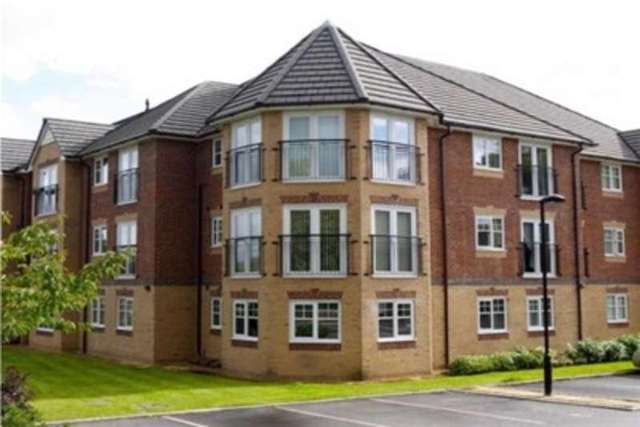  Image of 2 bedroom Flat to rent in Sandringham Place Hartford Northwich CW8 at Northwich, CW8 1GW