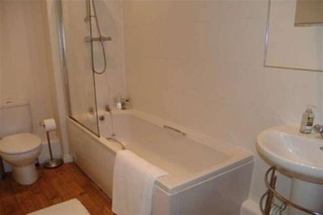  Image of 2 bedroom Flat to rent in Sandringham Place Hartford Northwich CW8 at Northwich, CW8 1GW