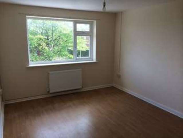  Image of 2 bedroom Flat to rent in Belle Vale Road Gateacre Liverpool L25 at Belle Vale Road  Liverpool, L25 2PE