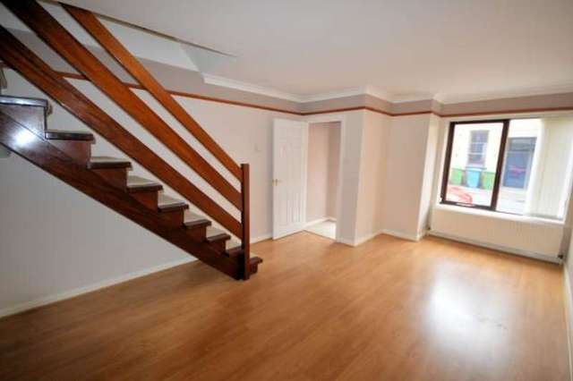  Image of 2 bedroom Terraced house for sale in Belvedere Terrace Scarborough YO11 at Belvedere Terrace  Scarborough, YO11 2PX