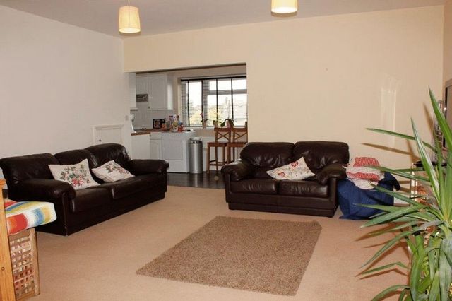  Image of 2 bedroom Flat for sale in Bereweeke Road Felpham Bognor Regis PO22 at Bereweeke Road Felpham Bognor Regis, PO22 7EQ