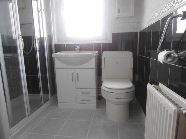 Image of 2 bedroom Flat to rent in Birniehill Road Bathgate EH48 at Bathgate West Lothian West Lothian, EH48 2RP