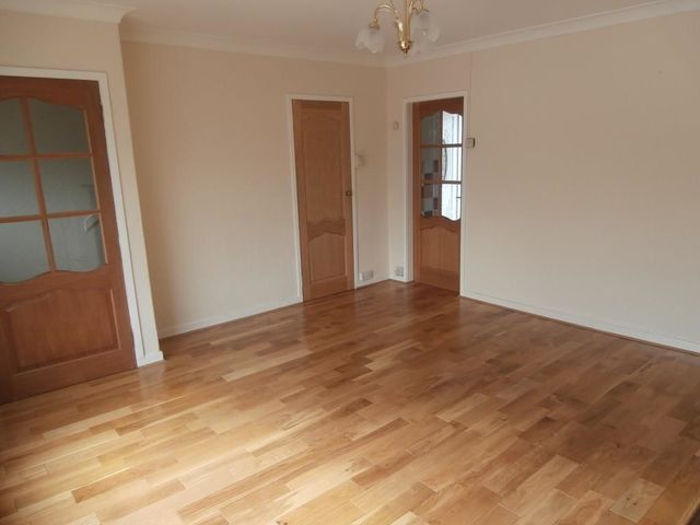  Image of 2 bedroom Flat to rent in Birniehill Road Bathgate EH48 at Bathgate West Lothian West Lothian, EH48 2RP