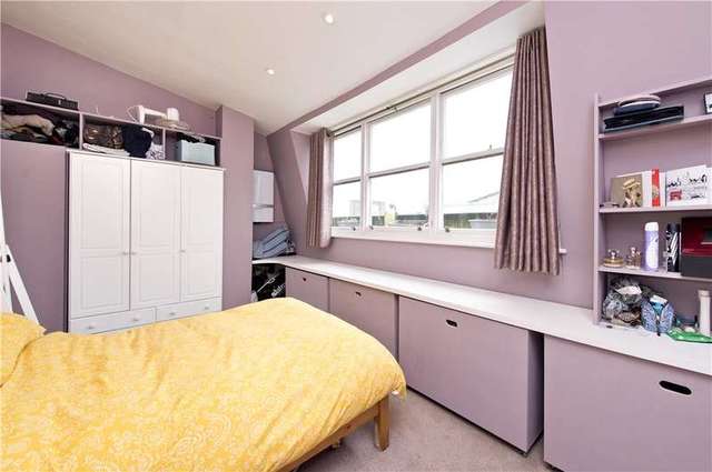 Image of 1 bedroom Flat for sale in Blomfield Road London W9 at Blomfield Road  Westbourne Green, W9 2PA