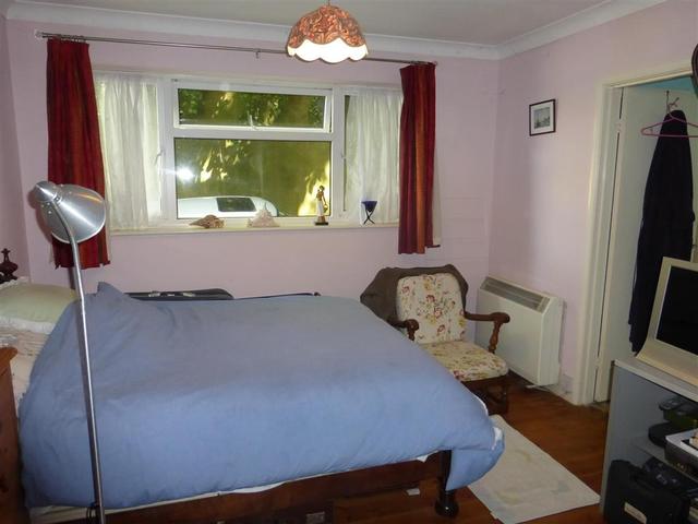  Image of 1 bedroom Flat to rent in Bond Road Southampton SO18 at Bond Road  SOUTHAMPTON, SO18 1LG