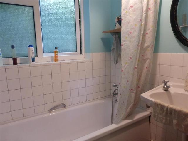  Image of 1 bedroom Flat to rent in Bond Road Southampton SO18 at Bond Road  SOUTHAMPTON, SO18 1LG